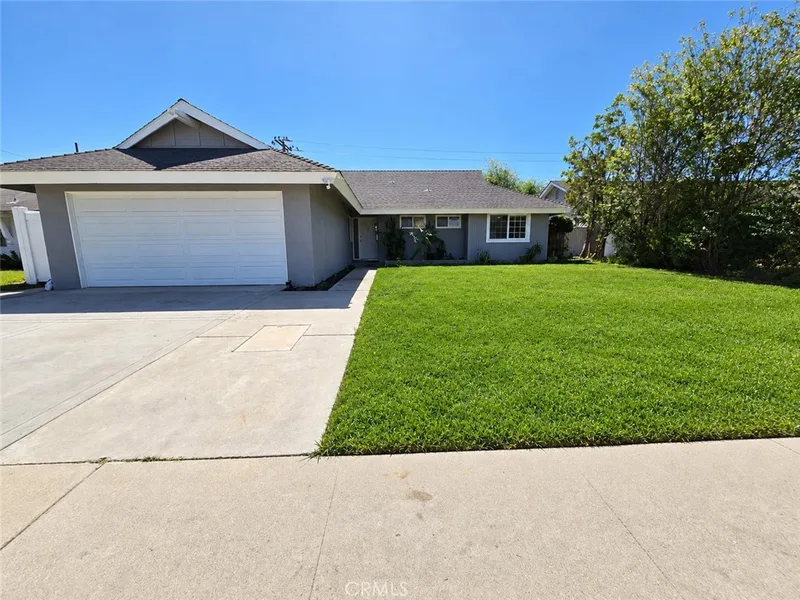 10142 Forrestal, Huntington Beach, CA 92646