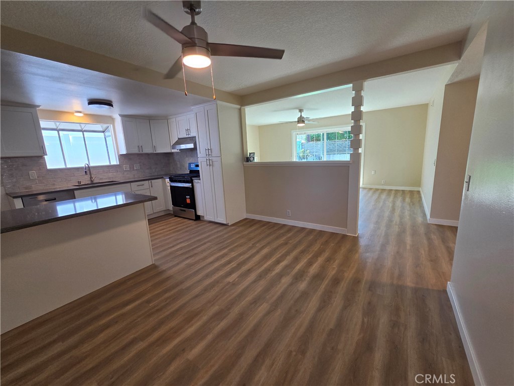 10142 Forrestal, Huntington Beach CA 92646 - photo 3