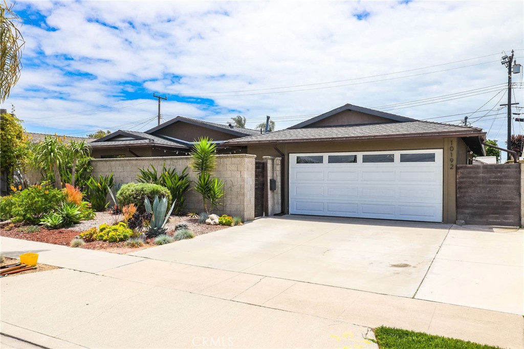 10192 Kaimu, Huntington Beach CA 92646 - photo 1