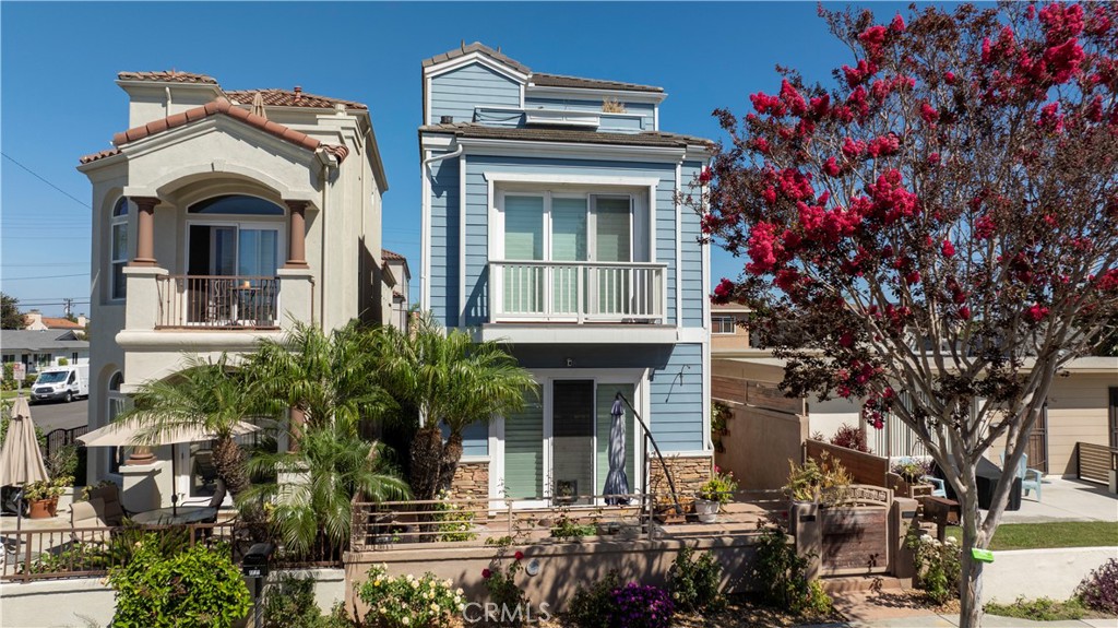 1020 California, Huntington Beach CA 92648 - photo 2