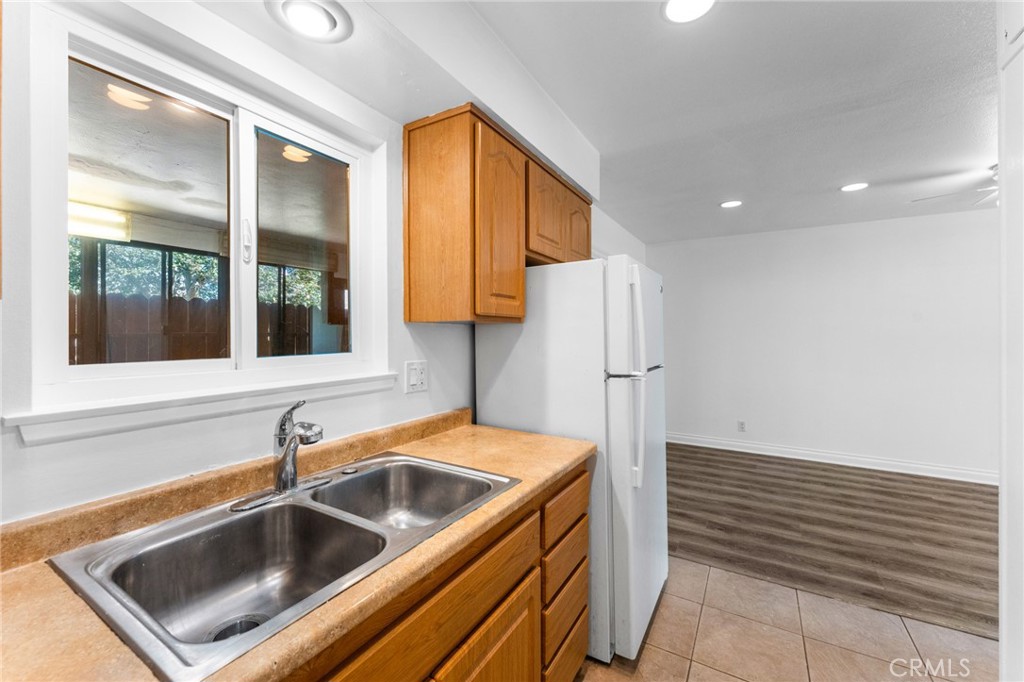 10203 Holburn, Huntington Beach CA 92646 - photo 20