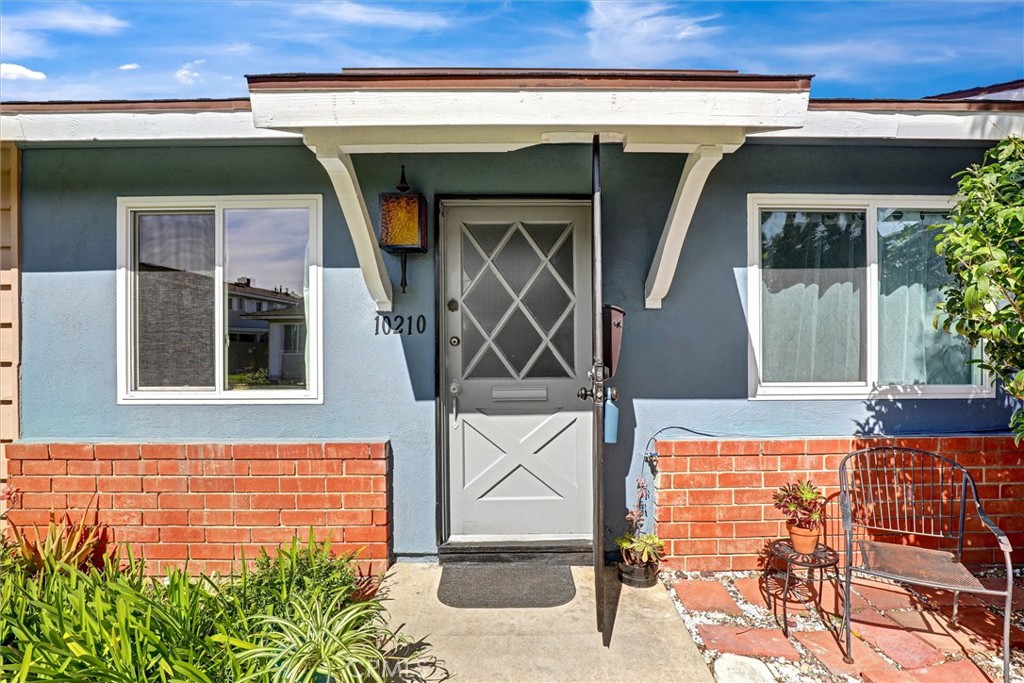 10210 Holburn, Huntington Beach CA 92646 - photo 1