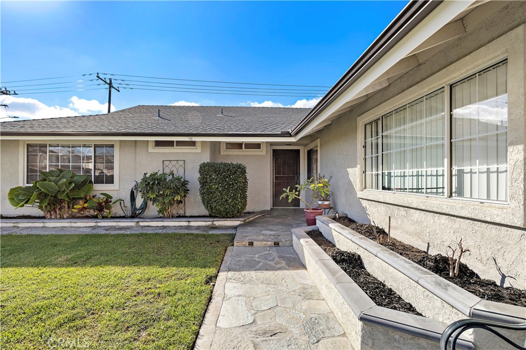 front walkway to home - 10212 Valley Forge, Huntington Beach CA 92646 - photo 17