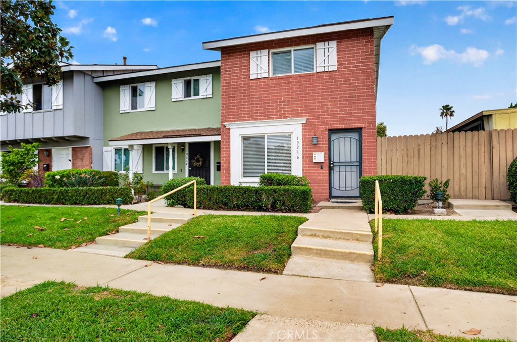 10216 Ascot Circle, Huntington Beach CA 92646 - photo 26