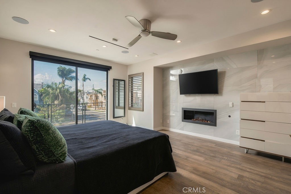 1022 Huntington, Huntington Beach CA 92648 - photo 18