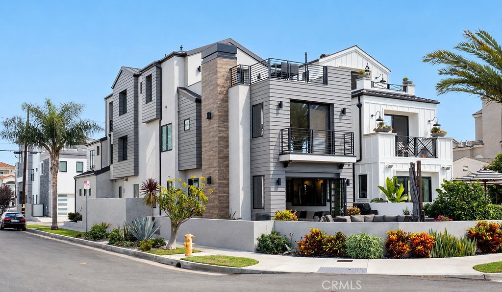 1022 Huntington, Huntington Beach CA 92648 - photo 41