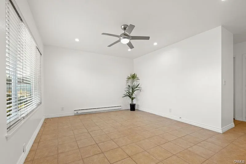 10220 Ascot Circle, Huntington Beach