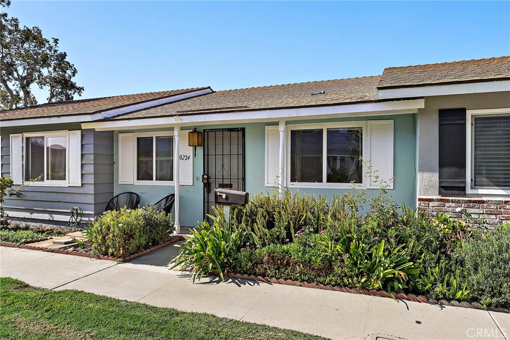 10224 Holburn Drive, Huntington Beach CA 92646 - photo 1