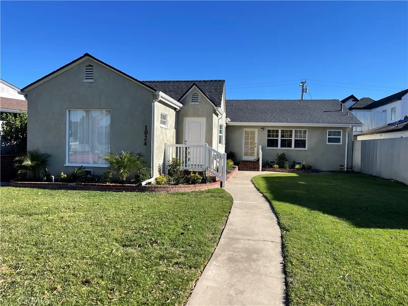 1024 Main Street, Huntington Beach, CA 92648