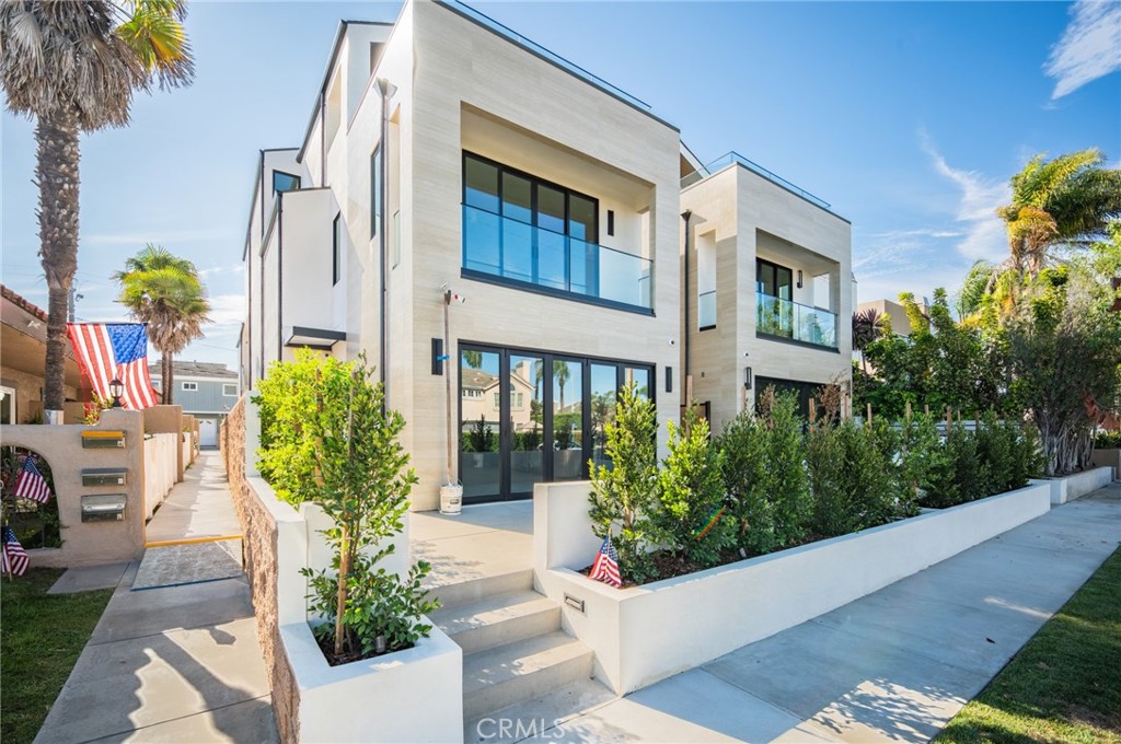 1113 Florida Street, Huntington Beach CA 92648 - photo 5