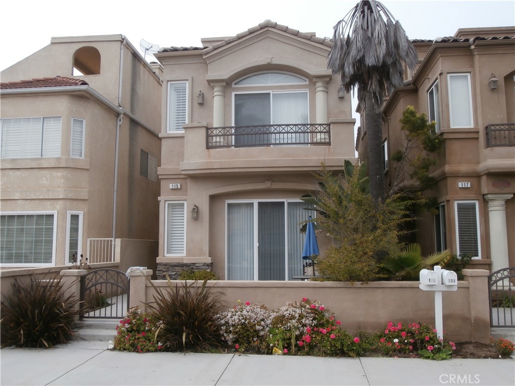 115 15th Street, Huntington Beach CA 92648 - photo 1