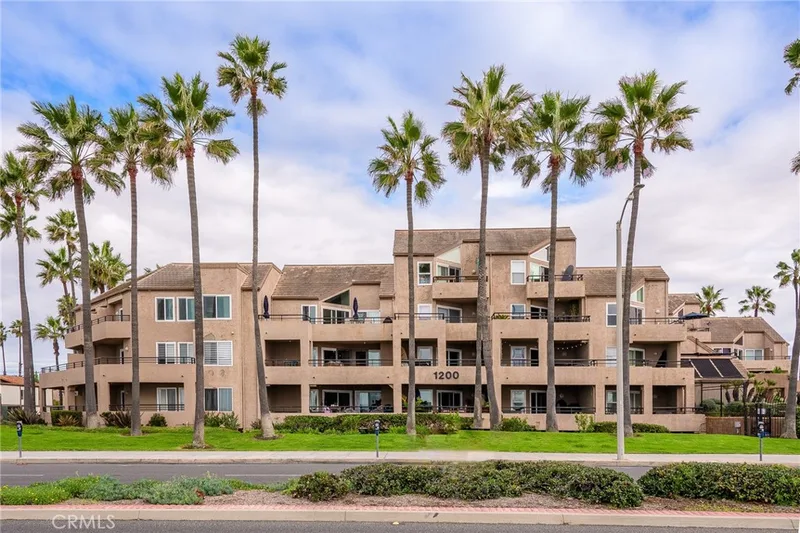 1200 Pacific Coast Highway 110, Huntington Beach, CA 92648