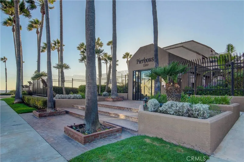 1200 Pacific Coast Highway 217, Huntington Beach, CA 92648
