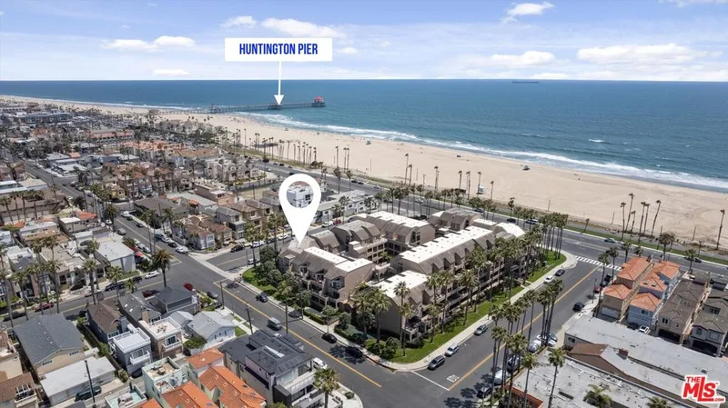 1200 Pacific Coast Highway 305, Huntington Beach