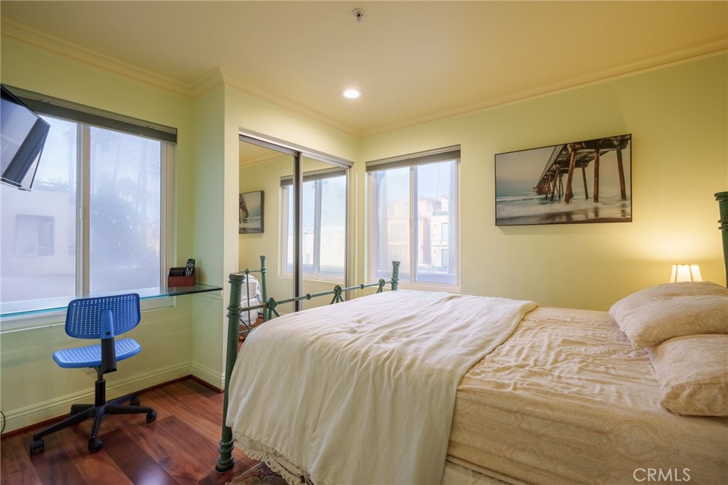 1200 Pacific Coast Hwy #209, Huntington Beach CA 92648 - photo 9