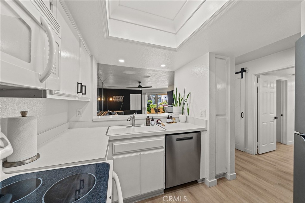 1200 Pacific Coast 106, Huntington Beach CA 92648 - photo 18