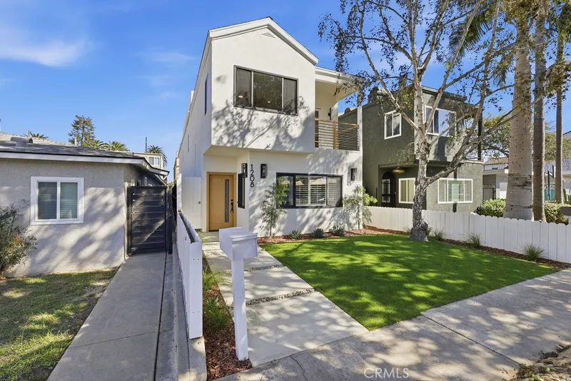 1208 California Street, Huntington Beach