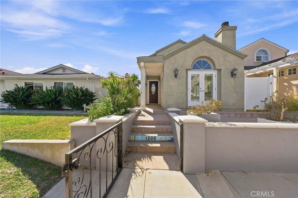 1209 Huntington Street, Huntington Beach CA 92648 - photo 5