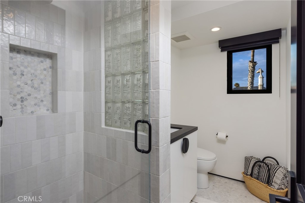 122 22nd Street, Huntington Beach CA 92648 - photo 32