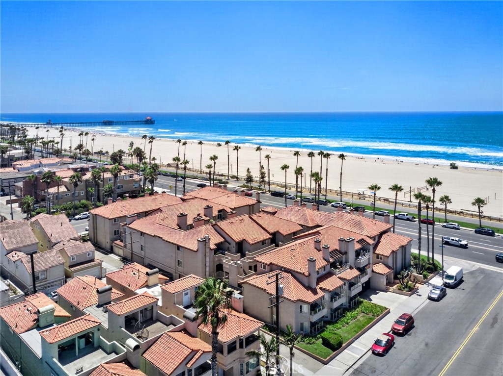 1400 Pacific Coast Hwy 103, Huntington Beach CA 92648 - photo 1
