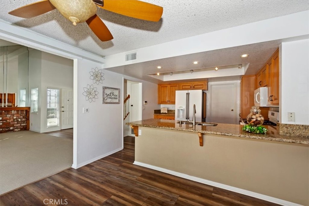 1402 Alpine Lane, Huntington Beach CA 92648 - photo 11