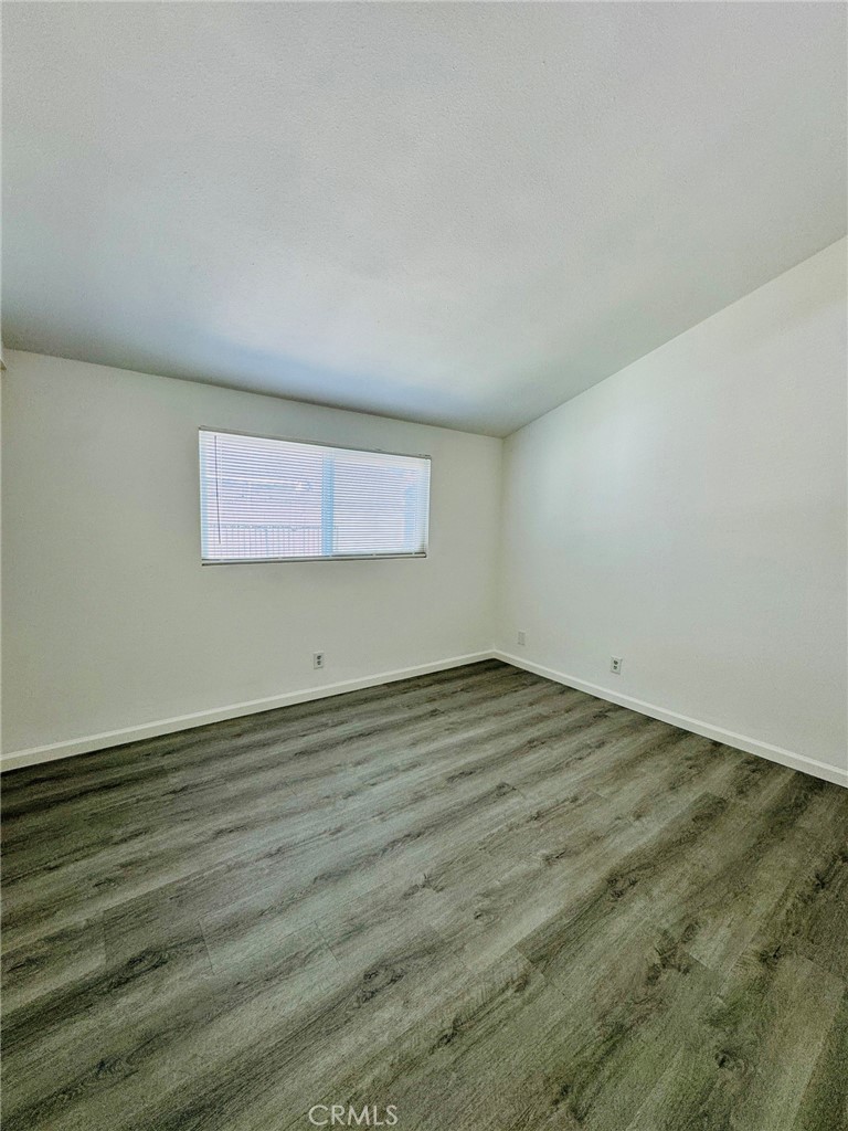 1404 California Street 4, Huntington Beach CA 92648 - photo 8