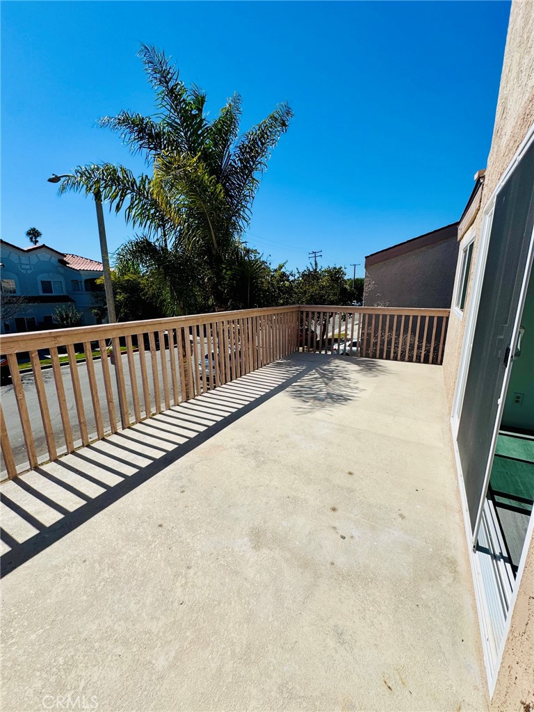 1404 California Street 4, Huntington Beach CA 92648 - photo 11