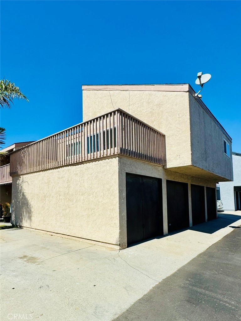 1404 California Street 4, Huntington Beach CA 92648 - photo 13