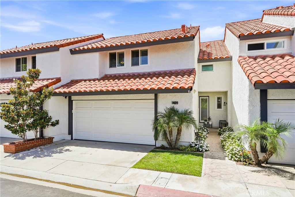 1409 Arch Lane, Huntington Beach CA 92648 - photo 1