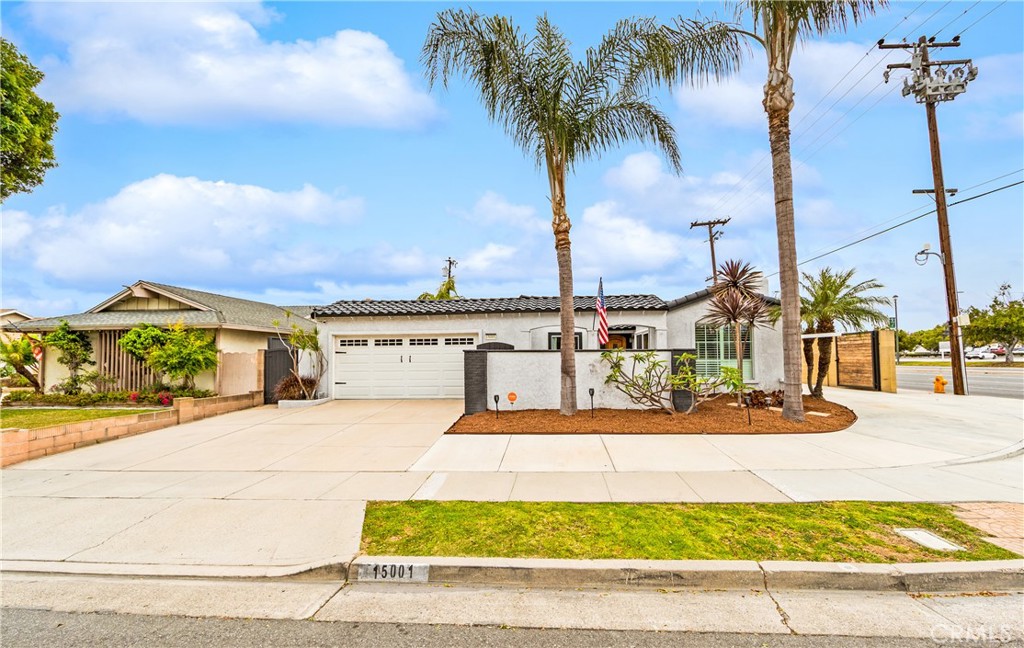 15001 Victoria Ln, Huntington Beach CA 92617 - 15001 Victoria, Huntington Beach CA 92647 - photo 1