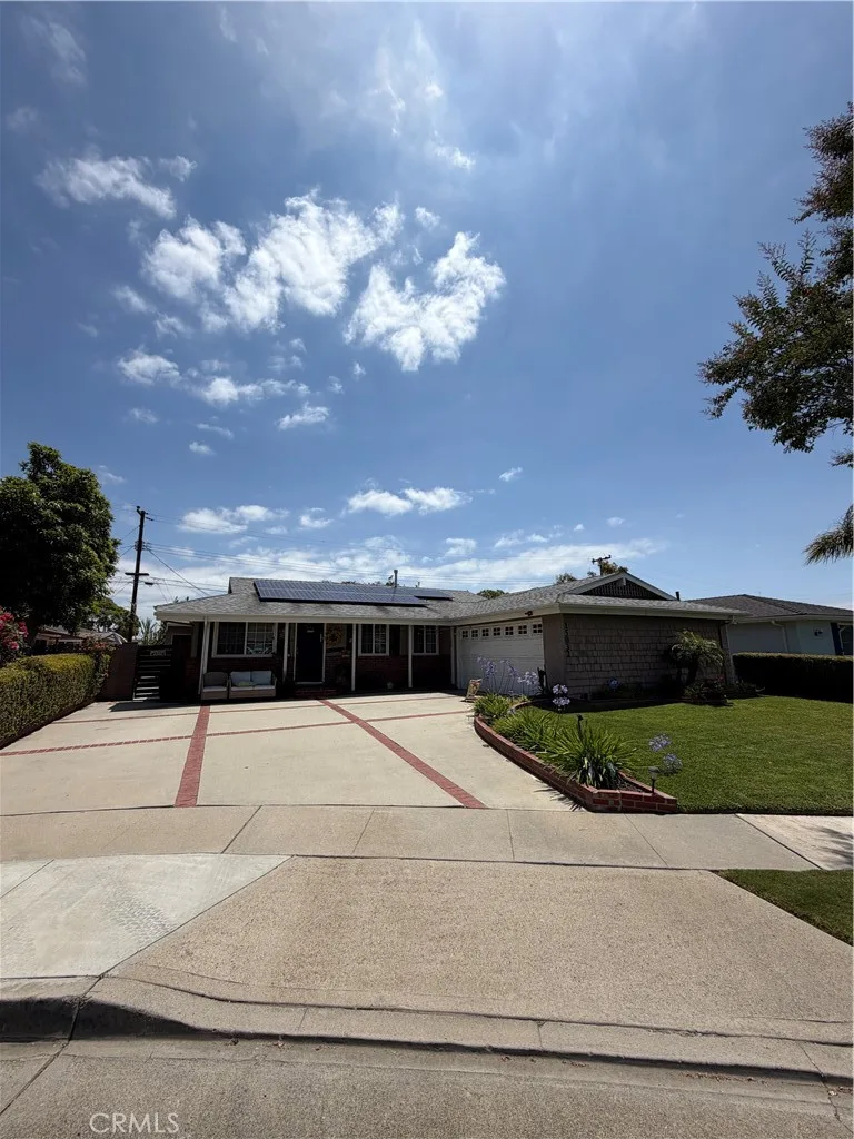 15032 Baylor Circle, Huntington Beach, CA 92647