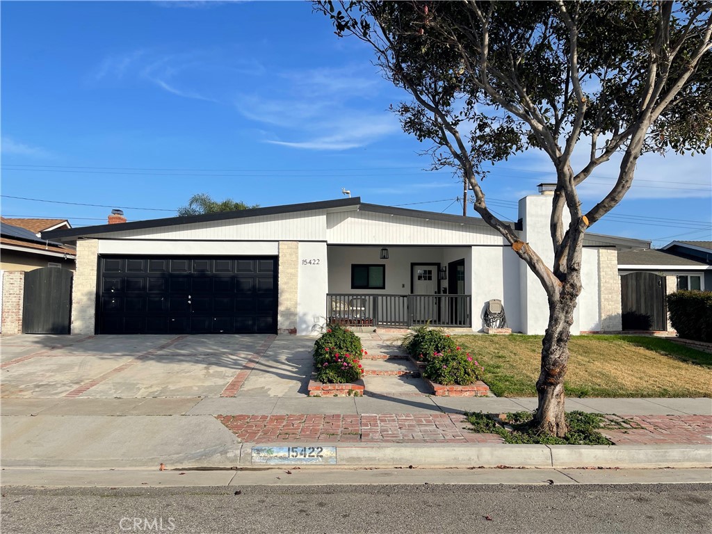 15422 Norwich Circle, Huntington Beach CA 92647 - photo 1