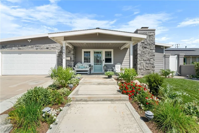 15432 Hanover Lane, Huntington Beach, CA 92647