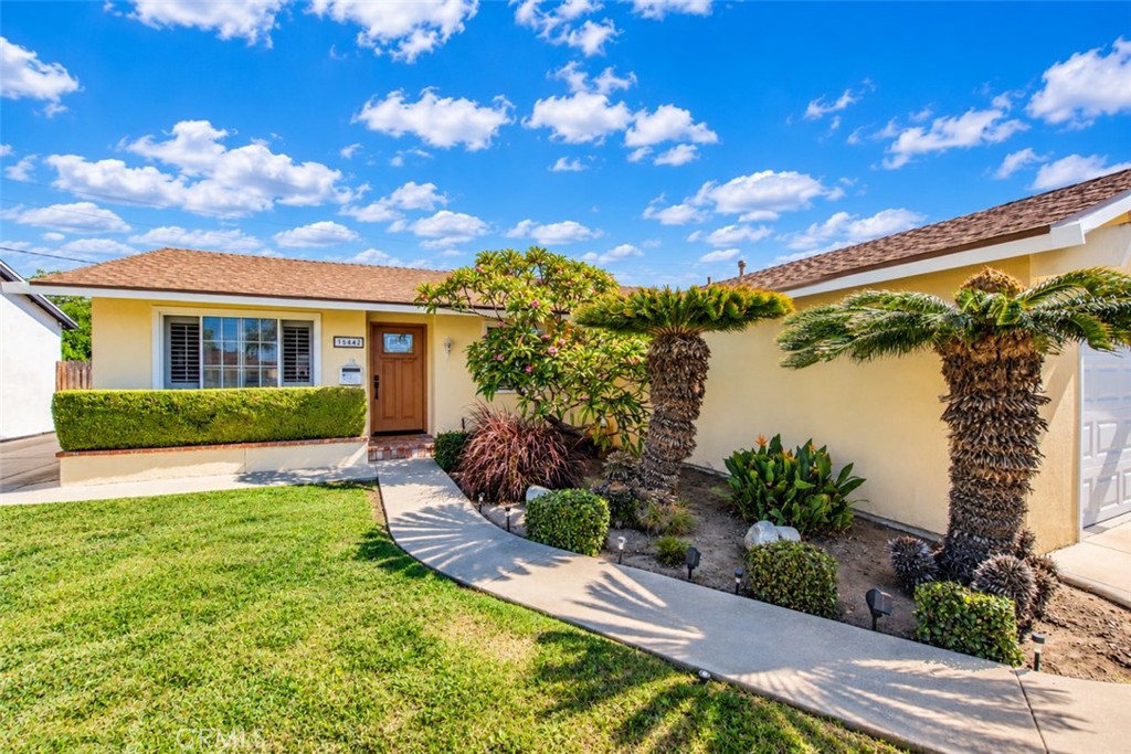 15442 Stanford, Huntington Beach CA 92647 - photo 2