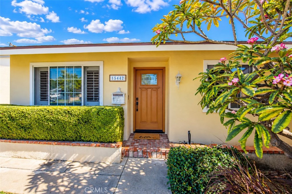 15442 Stanford, Huntington Beach CA 92647 - photo 3