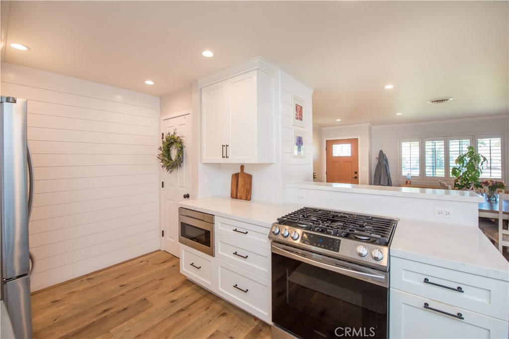 15442 Stanford, Huntington Beach CA 92647 - photo 12