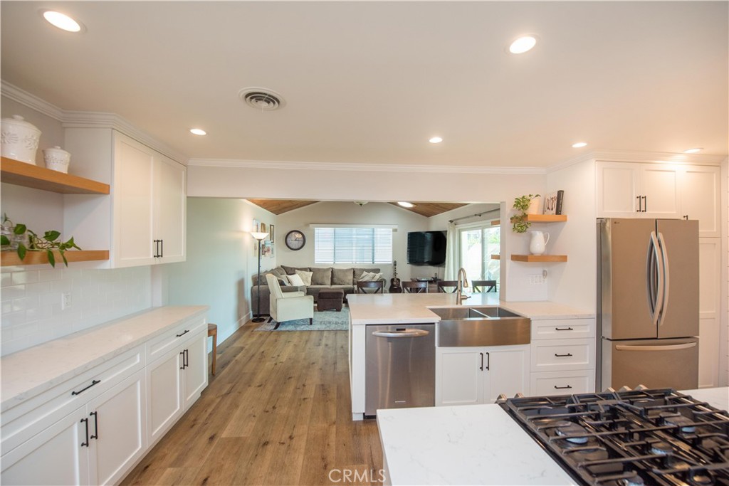 15442 Stanford, Huntington Beach CA 92647 - photo 14