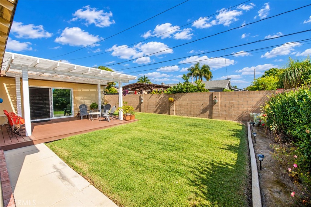 15442 Stanford, Huntington Beach CA 92647 - photo 32