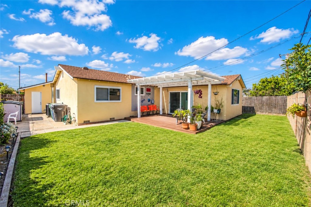 15442 Stanford, Huntington Beach CA 92647 - photo 36