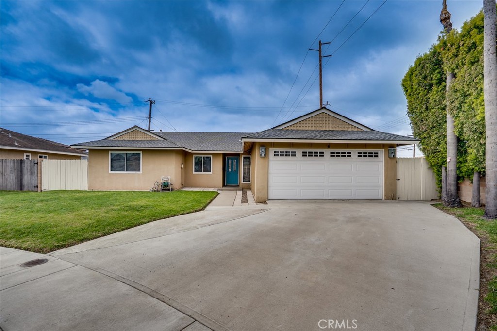 15501 Eliot, Huntington Beach CA 92647 - photo 1
