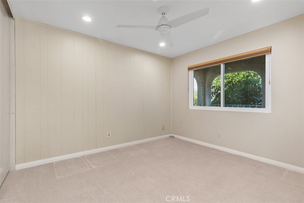15581 Wild Plum Circle, Huntington Beach CA 92647 - photo 22