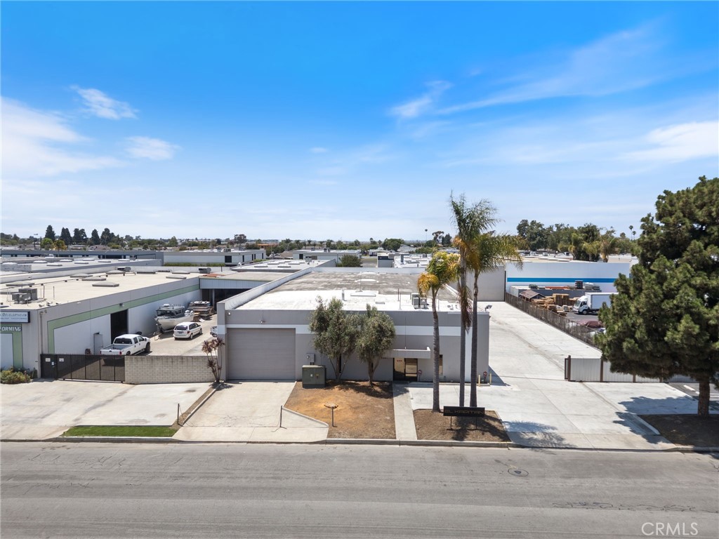 Overview Exterior - 15591 Container Lane, Huntington Beach CA 92649 - photo 2