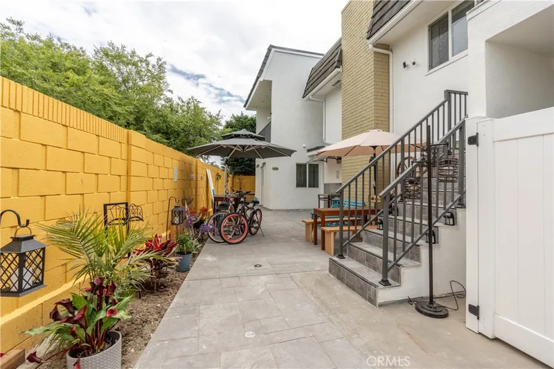 15594 Dawnson, Huntington Beach, CA 92647