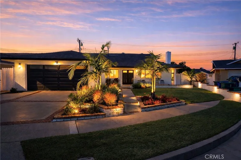 15631 Plymouth, Huntington Beach, CA 92647