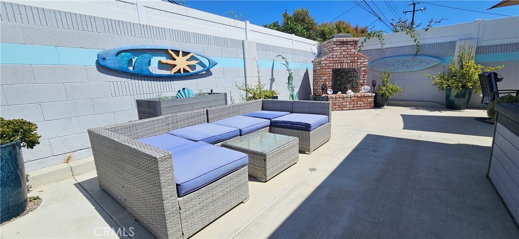 Back Yard - 15732 Swan Lane, Huntington Beach CA 92649 - photo 3