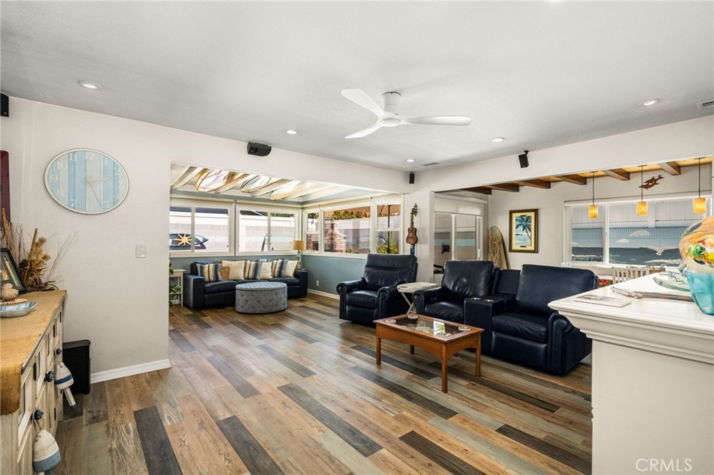 Living Room - 15732 Swan Lane, Huntington Beach CA 92649 - photo 6