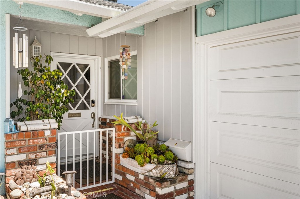 Porch - 15732 Swan Lane, Huntington Beach CA 92649 - photo 9