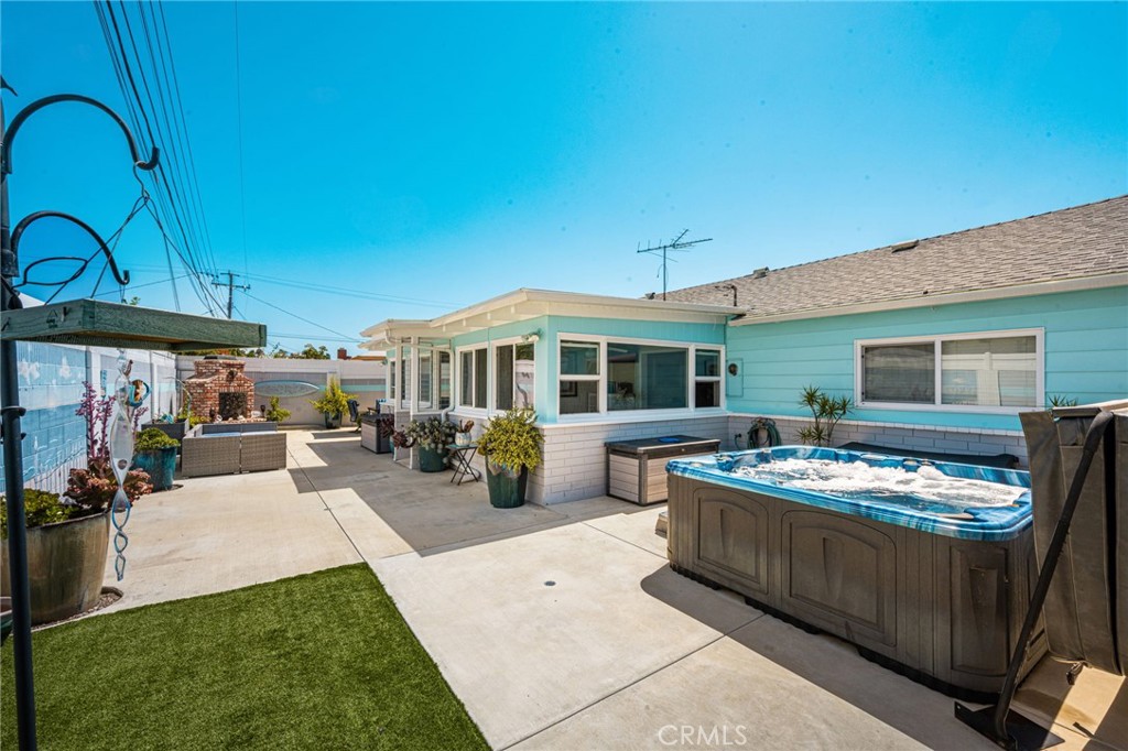 Backyard - 15732 Swan Lane, Huntington Beach CA 92649 - photo 33