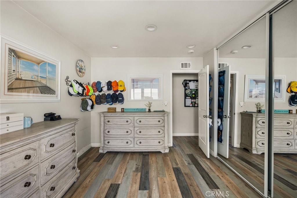 Primary Bedroom - 15732 Swan Lane, Huntington Beach CA 92649 - photo 43