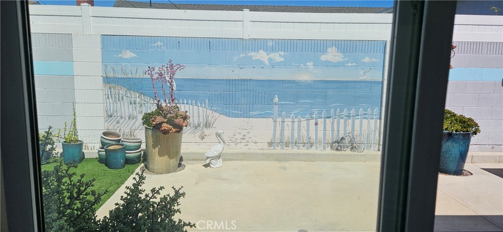 Mural - 15732 Swan Lane, Huntington Beach CA 92649 - photo 51